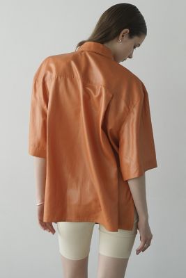 ＨＡＬＦ　ＳＬＥＥＶＥ　ＯＶＥＲ　ＳＨＩＲＴ